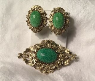 Vintage Whiting & Davis Co.  Gold Tone W/ Green Stone Brooch Clip Earrings Set