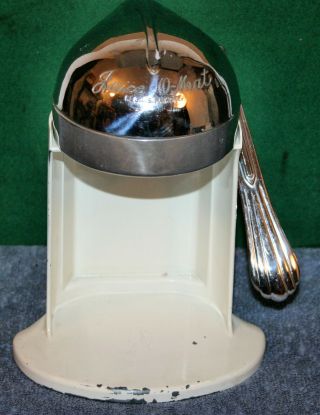 Vintage Juice - O - Matic Table Top Fruit Juicer - Well
