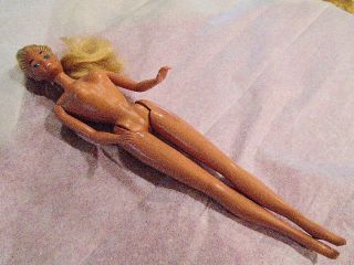 Vintage 1981 Sunsational Malibu Barbie 1088