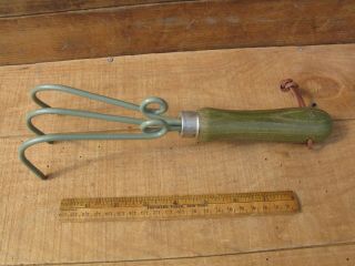 Vintage Garden Farmhouse Hand Tool Spring Claw Digger Wooden Handle