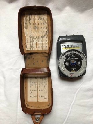 Vintage Gossen Lunasix Light Meter in leather case. 3
