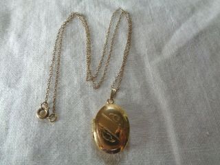Vintage 1/20 12k Gf Oval Etched Locket Gold Filled