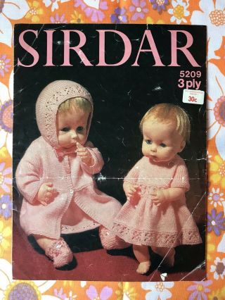 Sirdar 5209 Knitting Pattern Leaflet Vintage 1960s 1970s Dolls Clothes