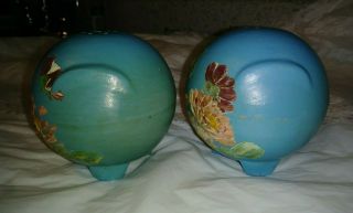 Vtg Blue Ransburg Asters Stoneware Pottery Ball Salt & Pepper Shakers,  Stoppers 5