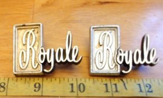(2) Vintage Oldsmobile Royal Gold Emblems Decals Vitrolux 9836726 {ce477)
