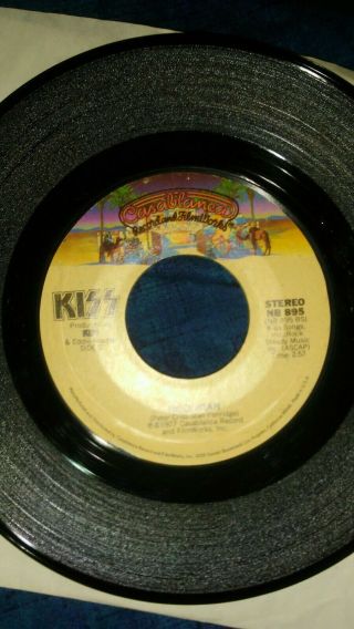 Kiss - Love Gun / Hooligan Single 77 Casablanca Nb 895 Vg,  (vintage 45)