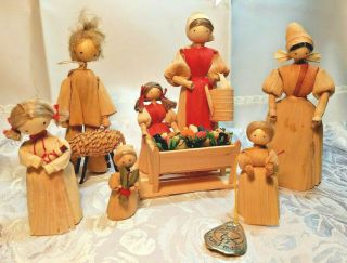 Vintage Set Of 6 Corn Husk Dolls Made In Czechoslovakia Hand - Made