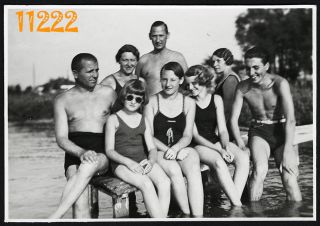 Orig.  Vintage Photograph,  Girls,  Boys In Swimsuit,  Sunglasses 1930’s Hungary