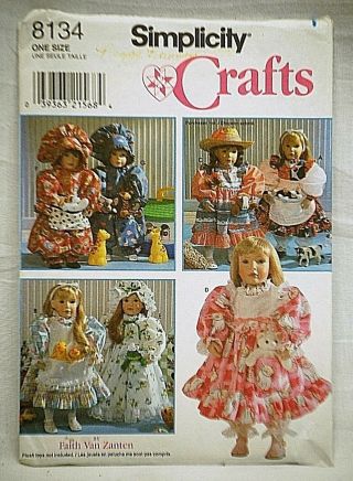 Vintage Simplicity Crafts 8134 Sewing Pattern 18 " Doll Clothes One Size Uncut