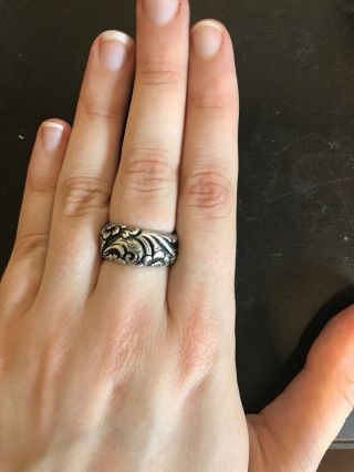 Vintage Sterling Silver.  925 Flower Carved Ring
