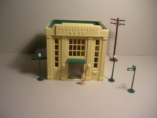 Vintage Plasticville Bank (0700),  Buff Walls,  Green Roof/trim,  With