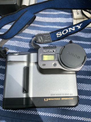 Vintage Sony Mavica MVC - FD88 1.  3 MP Digital Camera w/ Charger & More - 2