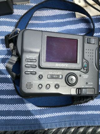 Vintage Sony Mavica MVC - FD88 1.  3 MP Digital Camera w/ Charger & More - 4