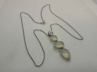 Gorgeous Vintage Sterling Silver And Moonstone Necklace.