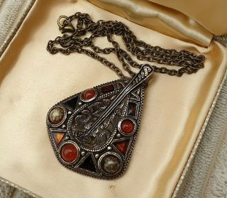 LARGE VINTAGE SIGNED MIRACLE JEWELLERY CELTIC CARNELIAN AGATE GOLD PENDANT CHAIN 5