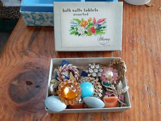 Little Box Full Of Vintage Jewellery Etc Spares Or Repairs