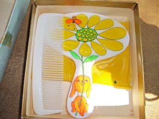 Vintage 1970s Girls Mirror And Comb Set Flower Power