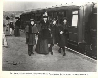 Jenny Agutter Railway Children Vintage 8x10 Glossy Photo E1277