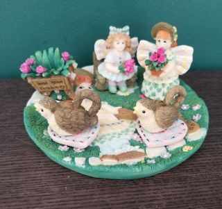 Vintage 10 Piece Miniature Garden Tea Set By: 1995 Young 
