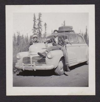 Tough Guys Plaid Posing Car W/spare Tires Woods Old/vintage Photo Snapshot - F376