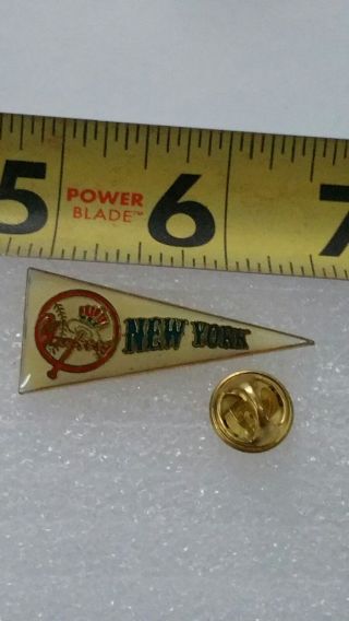 York Yankees Baseball Pennant Pin,  Vintage Enamel Lapel Pin Badge