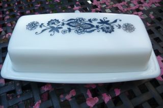 Vintage Pyrex Old Town Blue Butter Dish