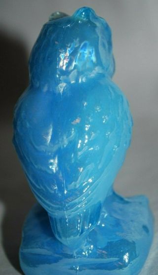 Vintage Boyd Art Glass Blue 3 1/2 