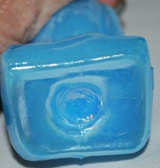 Vintage Boyd Art Glass Blue 3 1/2 