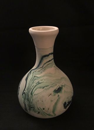 Vintage Nemadji Pottery Usa Green Swirled Vase Planter Native Art