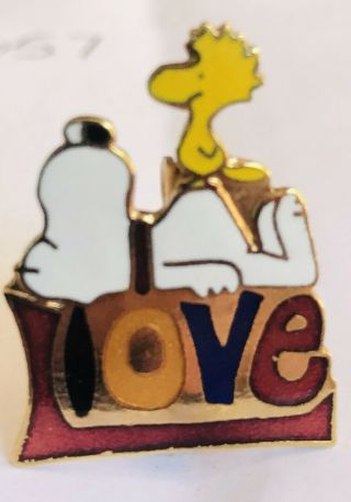 Snoopy And Woodstock Love Peanuts Charlie Brown Vintage Lapel Hat Pin