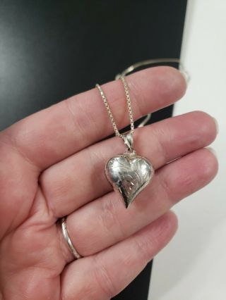 Vintage Sterling Silver Puff Heart Pendant Box Chain Necklace 17 " L (5.  7g)