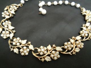 Vintage Signed Coro White Enamel Rhinestone Beaded Flower Link Collar Necklace