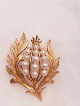 Crown Trifari Vintage Brooch Pin Faux Pearls Gold Tone W/ Leaves