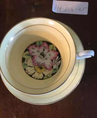 BONE CHINA MADE IN ENGLAND VINTAGE 