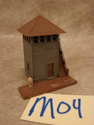 M04b Vintage Ho Scale Train Station Building Signal Tower