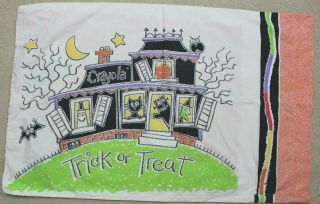 Cannon Crayola Halloween Trick Or Treat Binney & Smith Vtg Standard Pillow Case