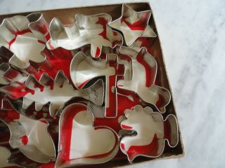 Vintage Tin Cookie Cutters For All Party Occasions Holidays 12 4