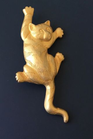 Vintage Jj Jonette Cat Pin Brooch In Gold Tone Metal