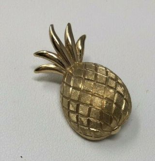 Signed Crown Trifari Vintage Brushed Gold Tone Pineapple Brooch Pin