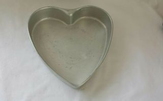 Vintage 1950s Heart Shaped Aluminium Cake Pan 18x19x6cm Kitchenalia Sponge