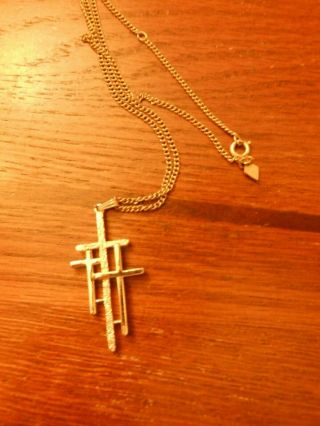 Stunning Vintage Sarah Coventry Triple Cross Necklace Beautifully Done