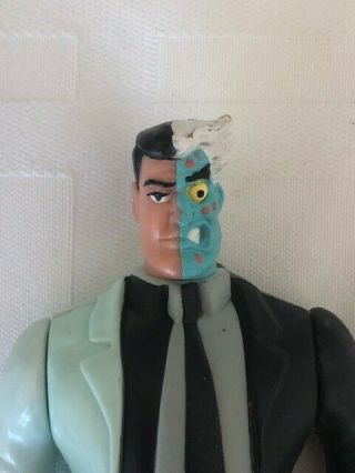 Vintage 1992 DC BATMAN THE ANIMATED SERIES Kenner TWO - FACE 5” Figure 2