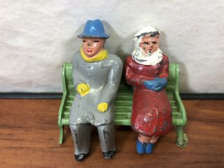 Vintage Manoil Barclay Winter Sports Couple Sitting On Park Bench Toy Figurine 3