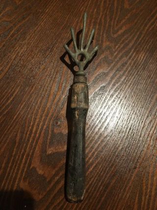 Vintage Metal 5 Prong Garden Claw Hand Tool With Wood Handle