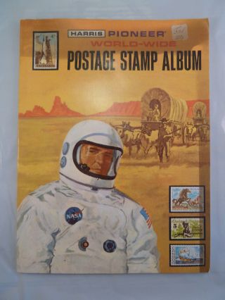 Harris Pioneer World - Wide Postage Stamp Album Vintage 1976 Nasa Astronaut