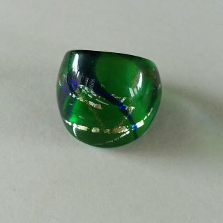 Vintage Acrylic Art Swirl Green Dome Ring Size 6