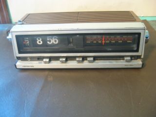 Vintage Radio Soundesign Flip Clock Am/fm Radio Model 3566