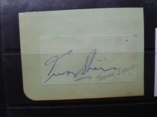 Collingwood Footballer Trevor Steer Signed Vintage Autograph Page