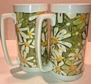 Set Of 2 Vintage Thermo - Serv Cups Melmac Plastic Daisy Flower Mid Century Mugs