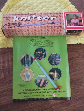 Vintage 1964 K - Tel Knitter With One Needle And Instruction Book With Patterns